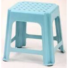 Квадратная форма 32 пластиковый стульчик